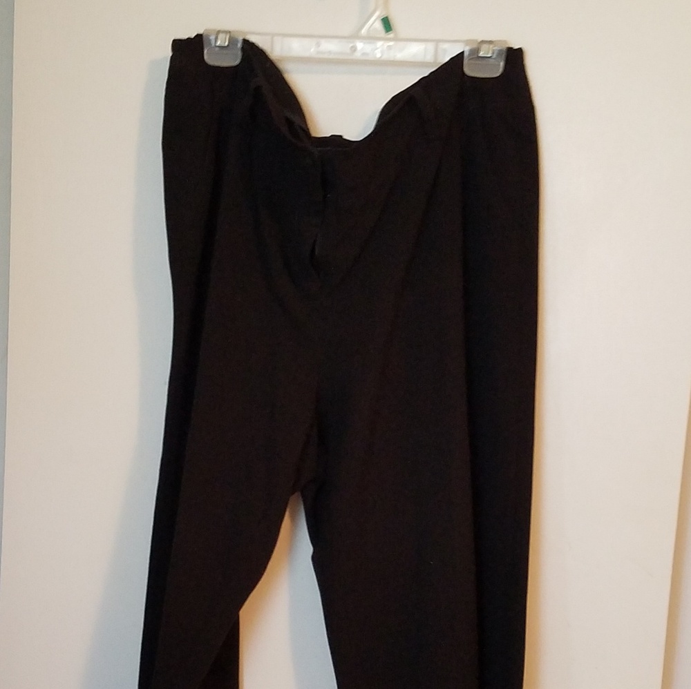 Slacks/dress pants